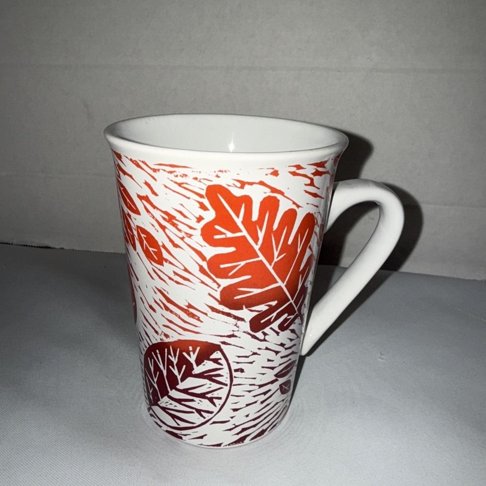 Starbucks 12oz Autumn Holiday Cottagecore Fall Leaves Beige Ceramic Coffee Mug